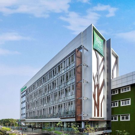 Ibis Styles Jakarta Sunter מראה חיצוני תמונה