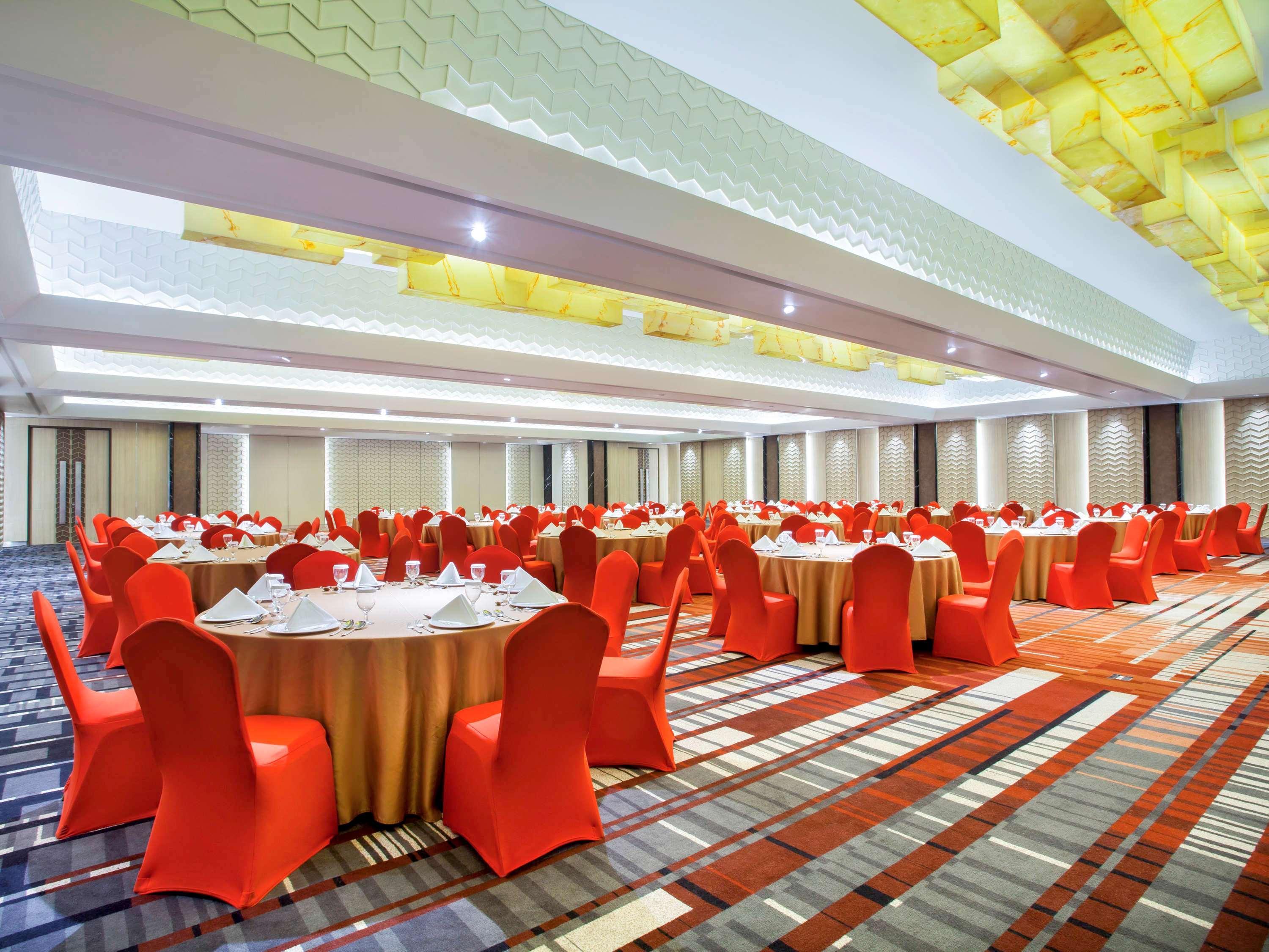 Ibis Styles Jakarta Sunter מראה חיצוני תמונה