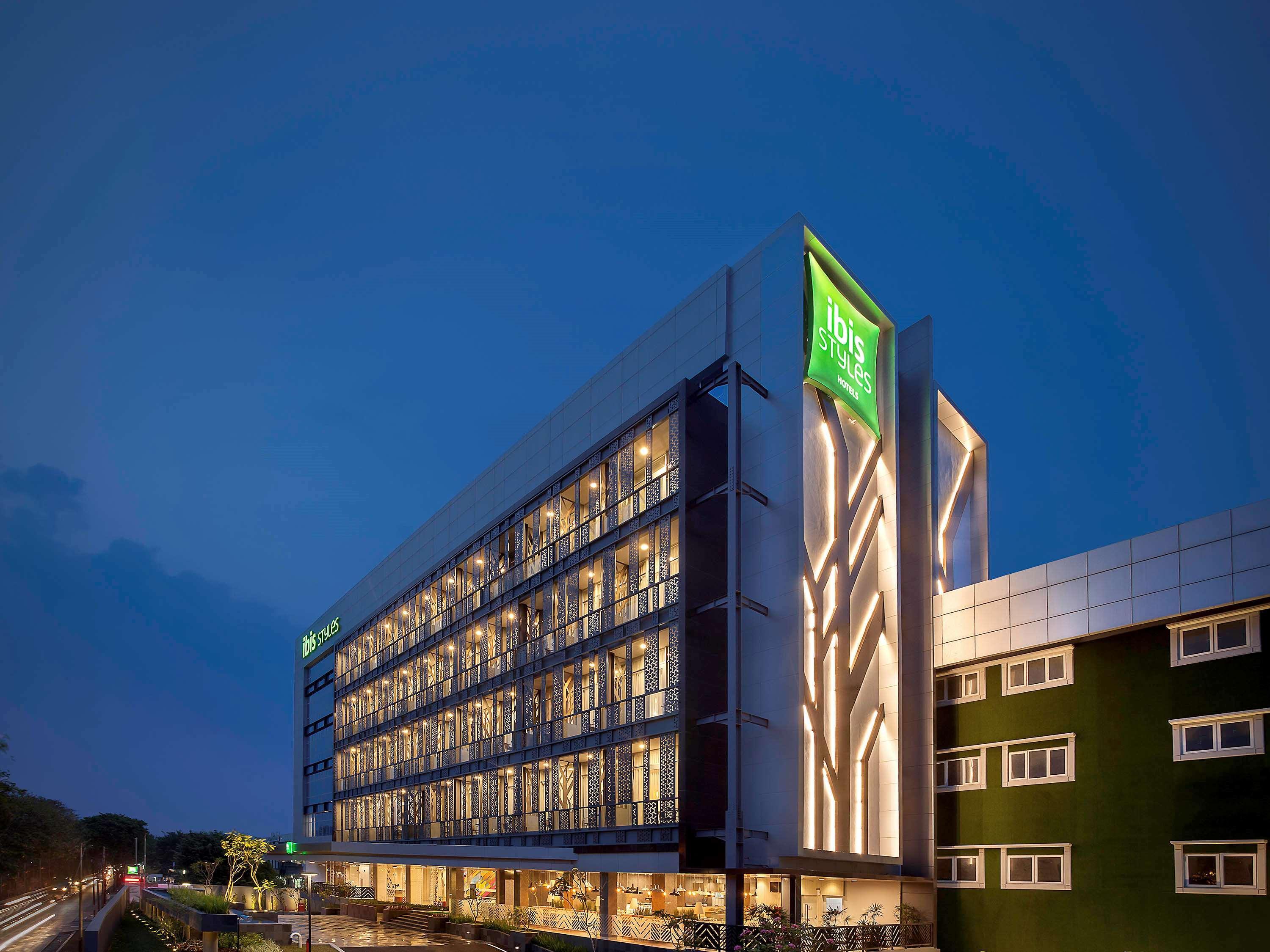 Ibis Styles Jakarta Sunter מראה חיצוני תמונה