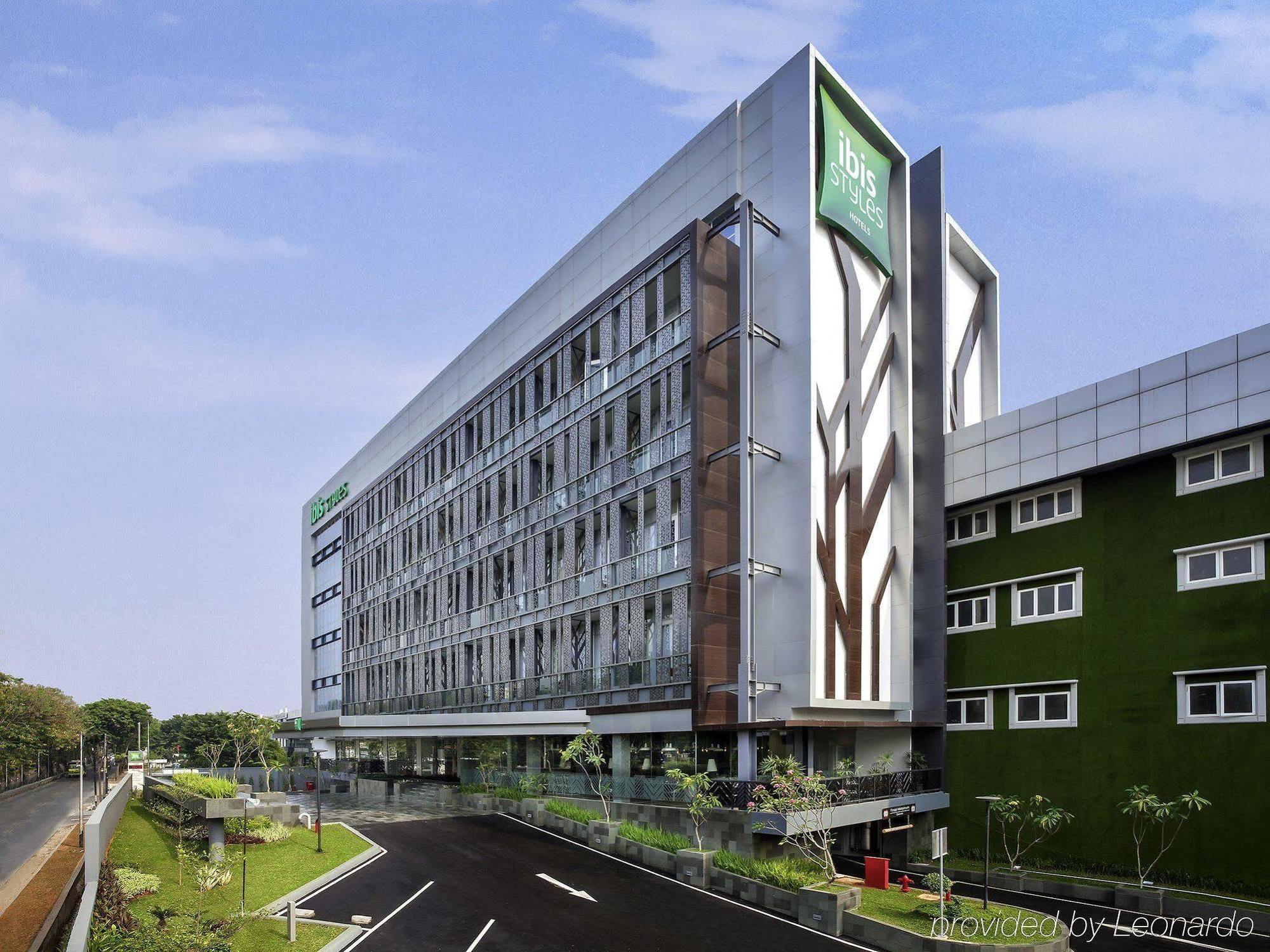 Ibis Styles Jakarta Sunter מראה חיצוני תמונה