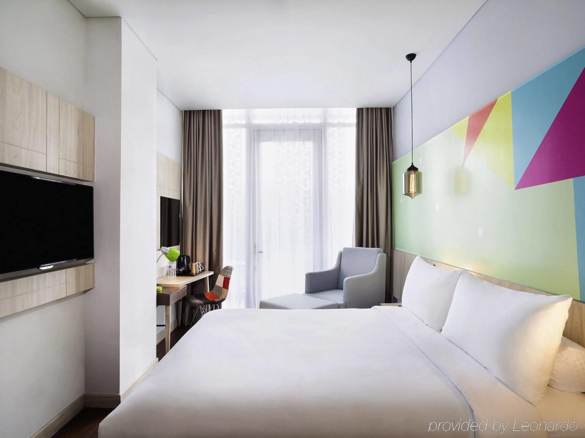 Ibis Styles Jakarta Sunter מראה חיצוני תמונה