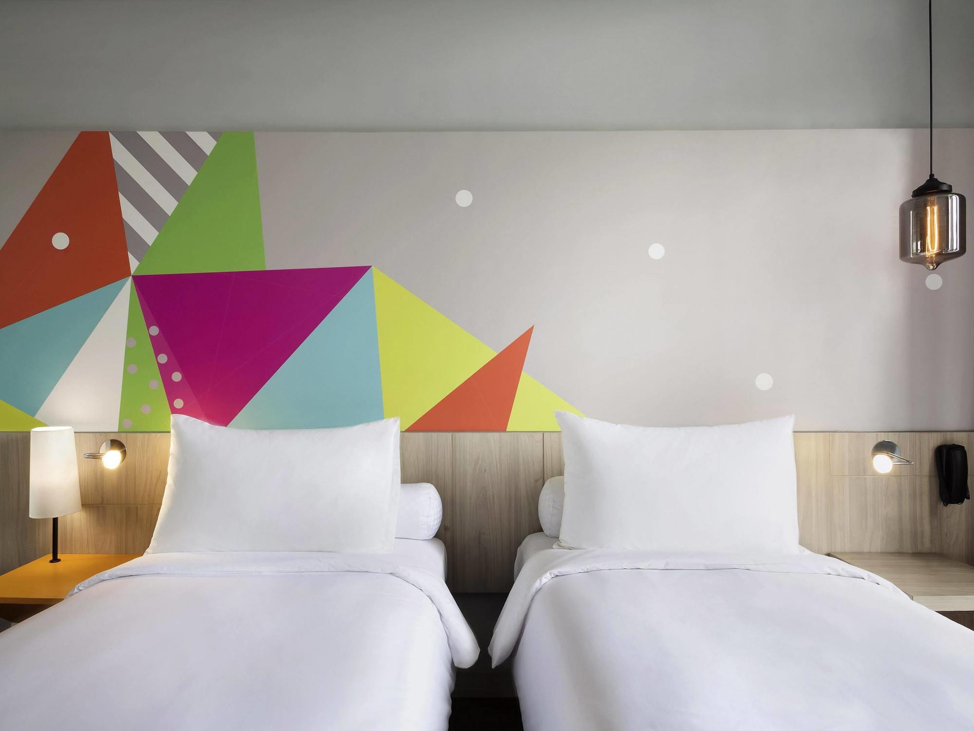 Ibis Styles Jakarta Sunter מראה חיצוני תמונה